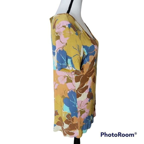 LOGO Lori Goldstein Floral Print Top. Size M. - Picture 2 of 7